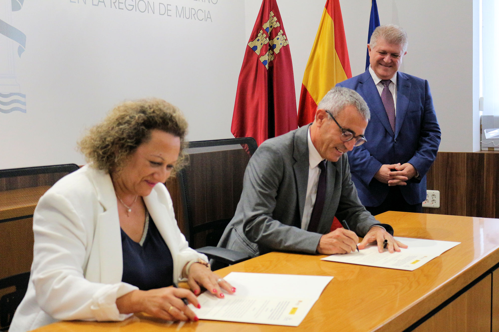 220923_firma_camachos.jpg