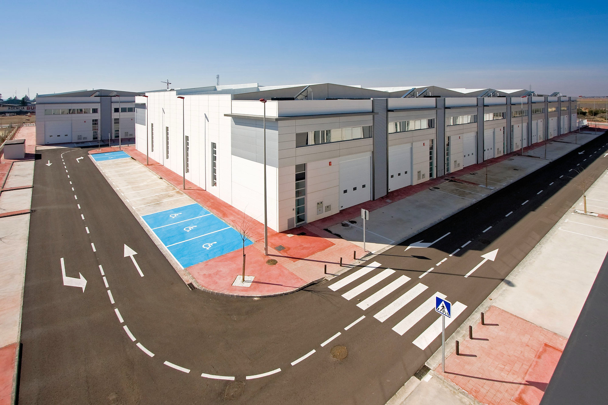 navescampollano02.jpg