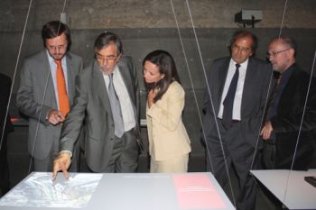 r1exposi1.jpg