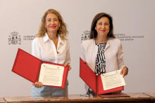 Raquel Sánchez firma con Margarita Robles un protocolo para construir más de 800 viviendas para alquiler en los terrenos del Cuartel de Son Busquets en Palma